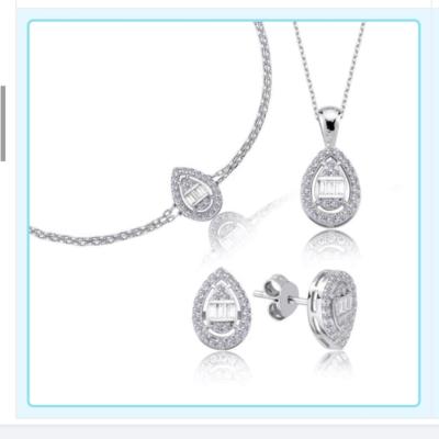 طقم فضة عيار ٩٢٥